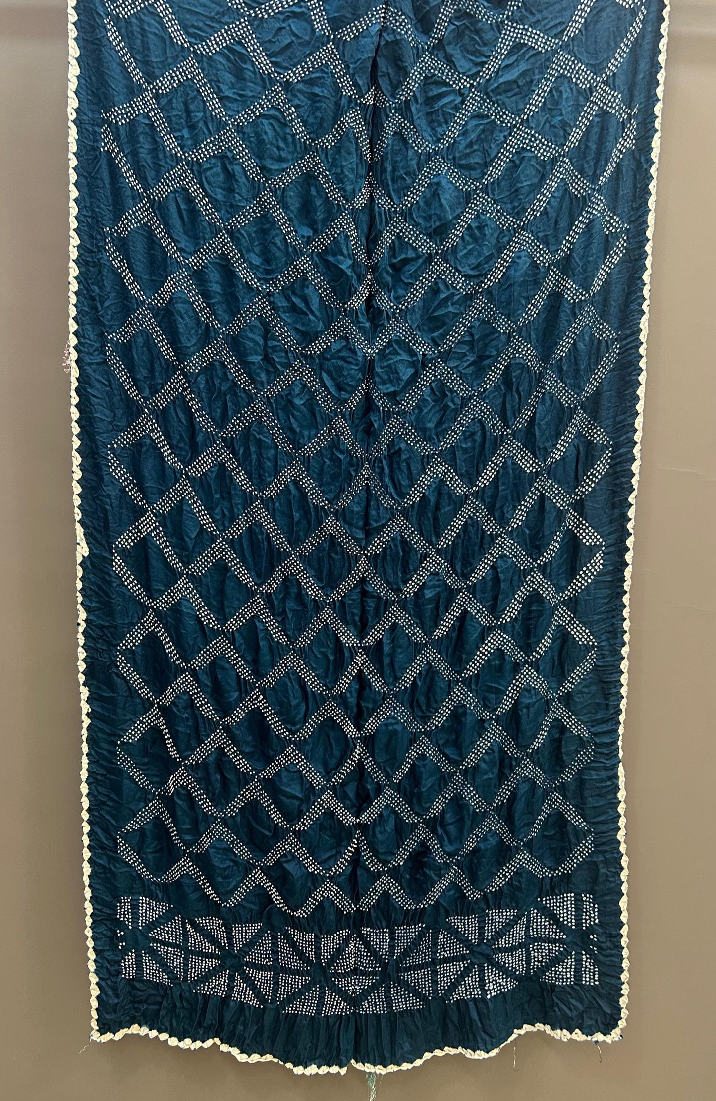 Pure Gajji Silk Bandhani Dupatta – Handcrafted Zig Zag Design