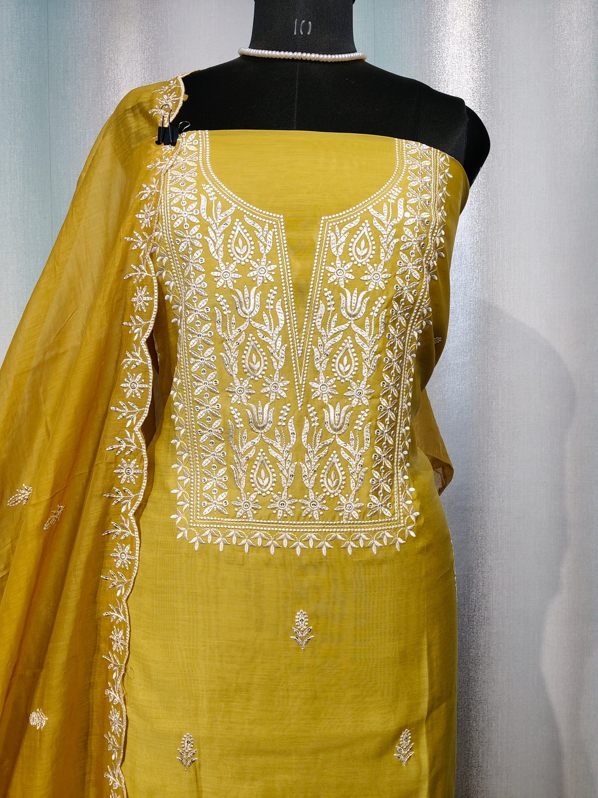 Pure Mal Chanderi Thread Embroidered Suit Set